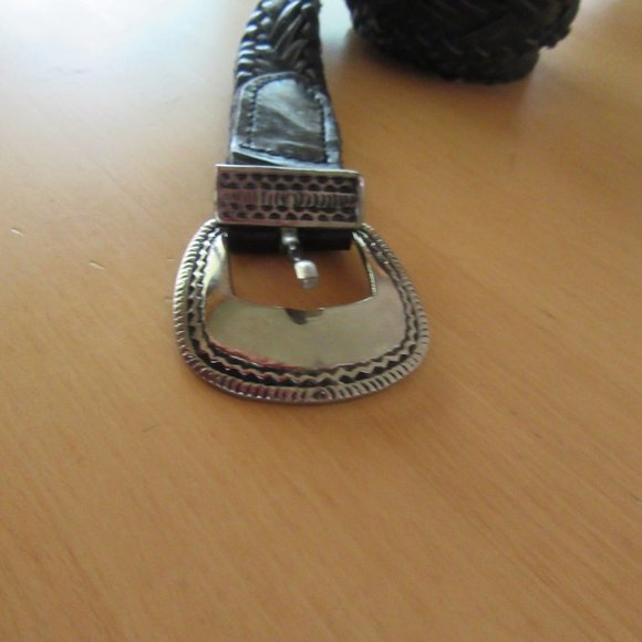 Vintage black woven unisex leather belt with silver engraved brass buckle - 38" - Picture 4 of 6